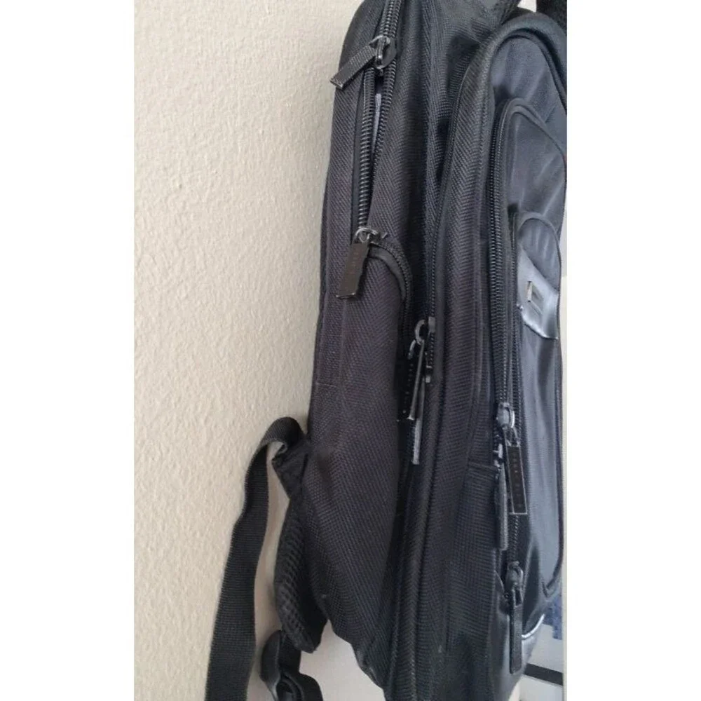 Men's Perry Ellis M 140 Black Laptop Tablet Travel Backpack